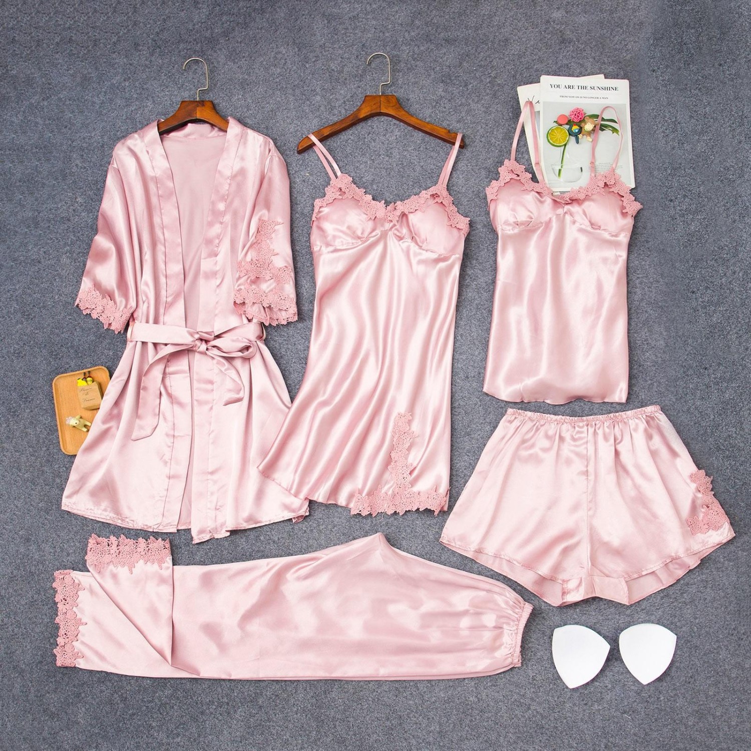 SET 5 PIESE - Pijama dama din Satin si dantela, culoare ROZ - Valentine's Day Lenjerie modelatoare