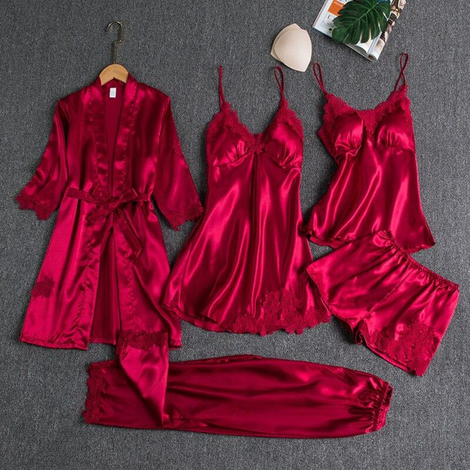 SET 5 PIESE - Pijama dama din Satin si dantela, culoare VISINIU- Valentine's Day Lenjerie modelatoare